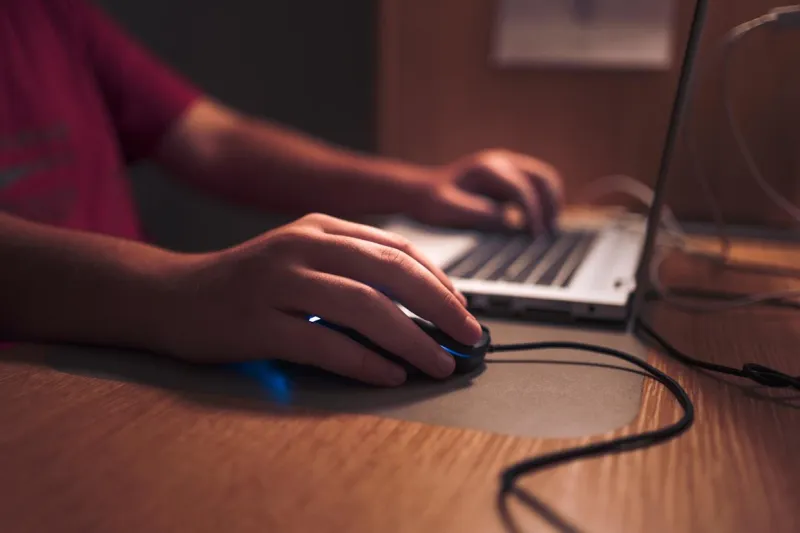 4chan оштрафован: неповиновение регулятору и защита детей