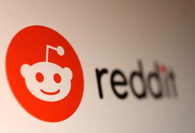 AI на Reddit: опасные советы и проблемы модерации