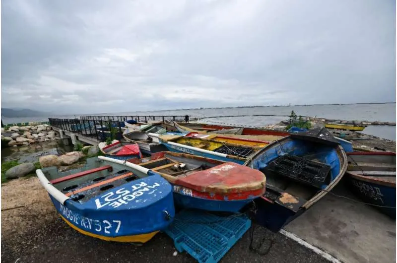 AI-фейки против урагана: угроза для информации