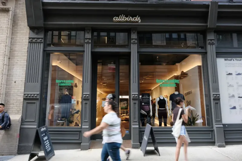 Allbirds продала активы американской группе за $39 млн