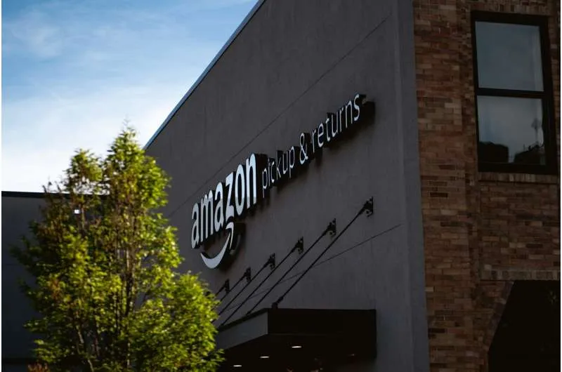 Amazon планирует масштабные сокращения: 30 000 сотрудников под угрозой