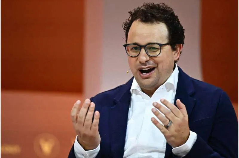 Anthropic выпустила Claude Sonnet 4.5 — лучший ИИ для программирования