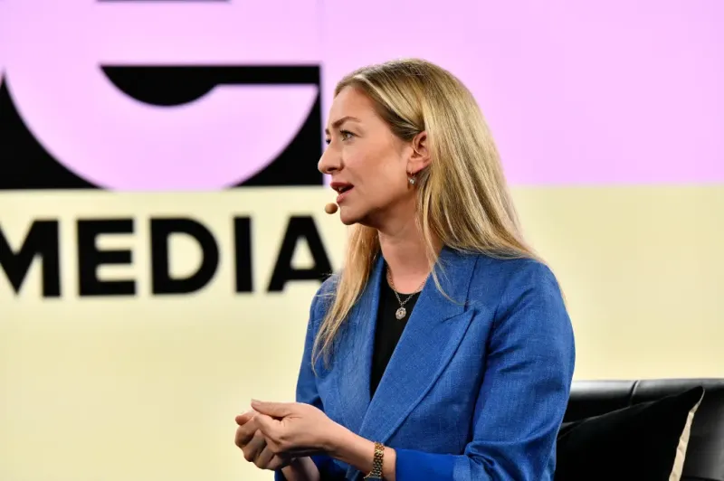 Bumble отказывается от свайпов: революция в онлайн-знакомствах