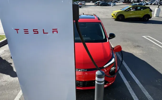 Chevrolet Bolt 2027: Возвращение легендарного электромобиля с новыми технологиями