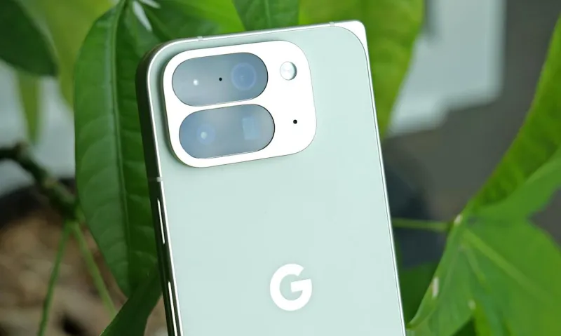 Google Pixel 10 Pro Fold: мощный складной смартфон с камерой