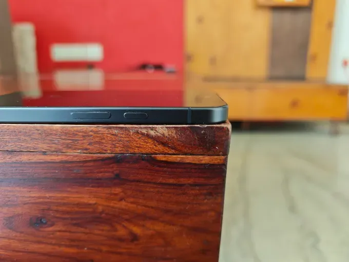 Google Pixel 10a: плоский дизайн без камерного блока