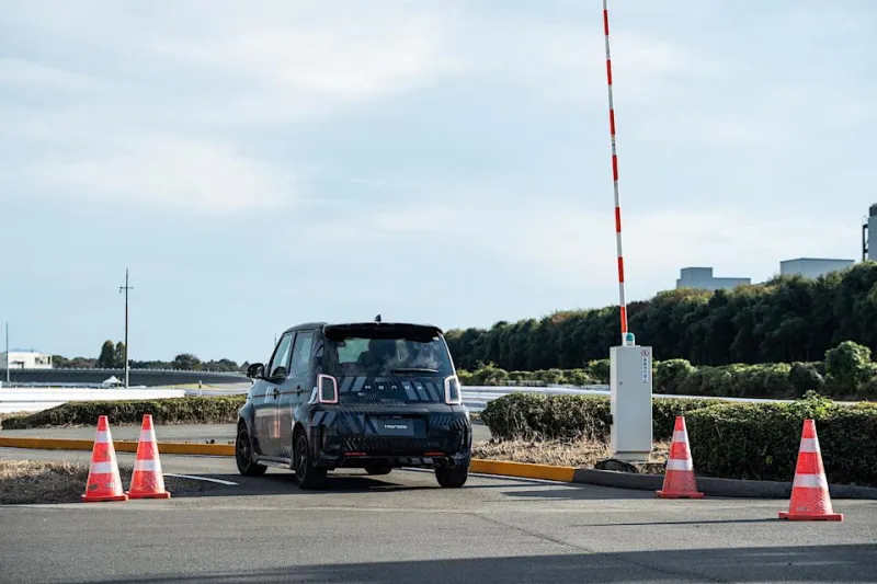 Прототип Honda Super-One не отличается высокой скоростью, но это не страшно