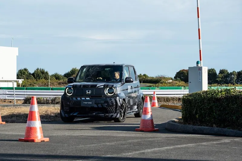 Honda EV Outlier — концепт электрического мотоцикла в стиле научной фантастики