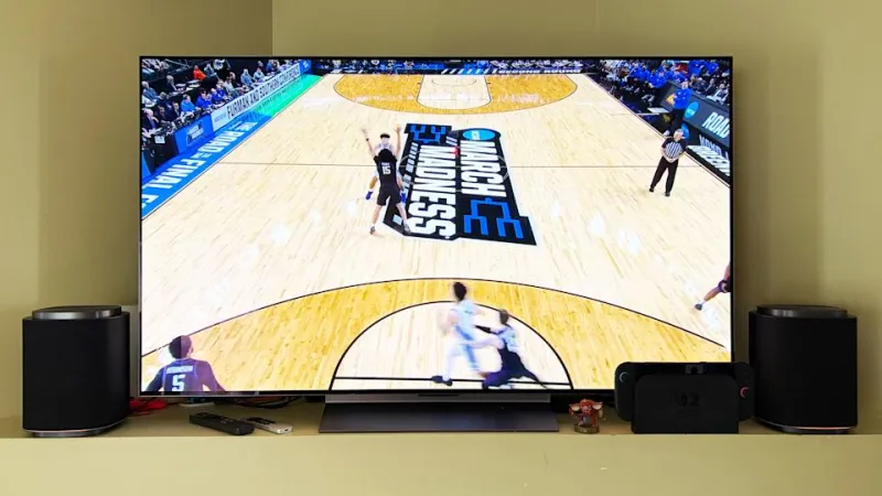 Сабвуфер LG Sound Suite W7 большого размера