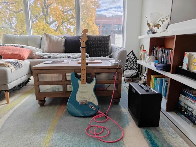 OnePlus 15: Мощный смартфон с огромной батареей