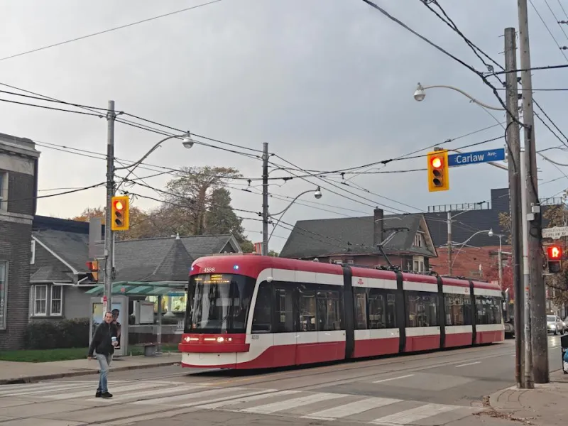 OnePlus 15: Мощный смартфон с огромной батареей