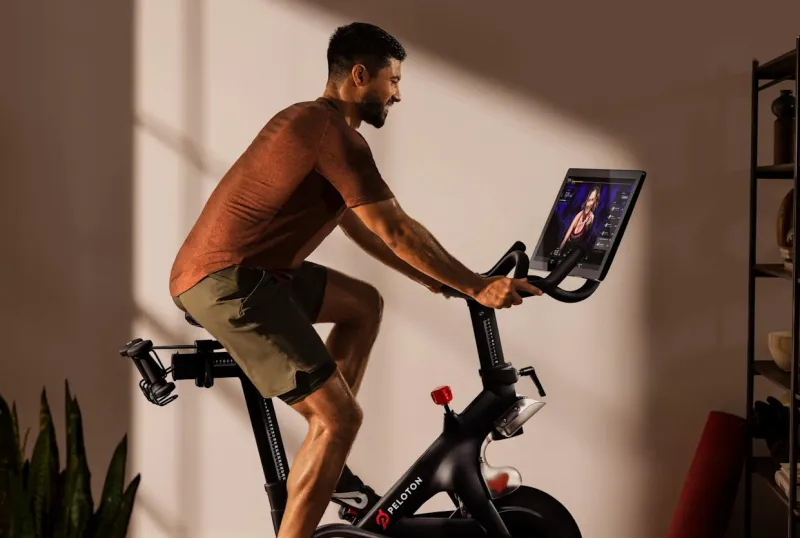 Peloton отзывает Bike+: проблема с сиденьем, риск травм