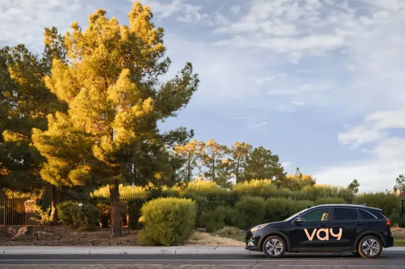 Vay: Аренда авто с дистанционным управлением от Grab
