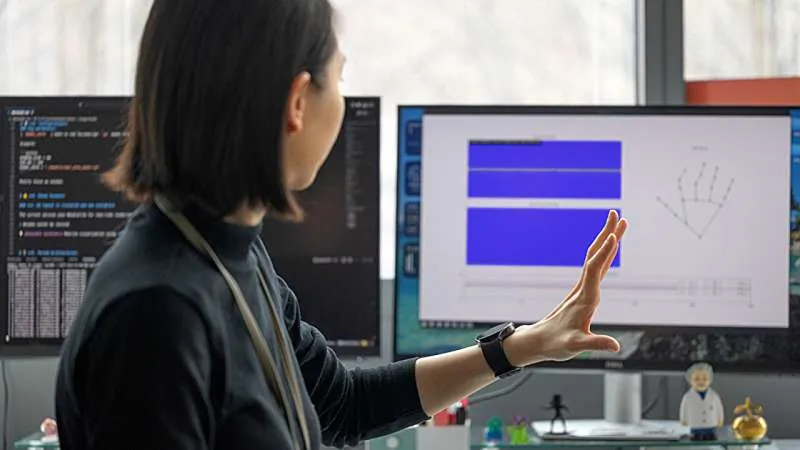 WatchHand: как умные часы отслеживают движения рук с помощью сонара