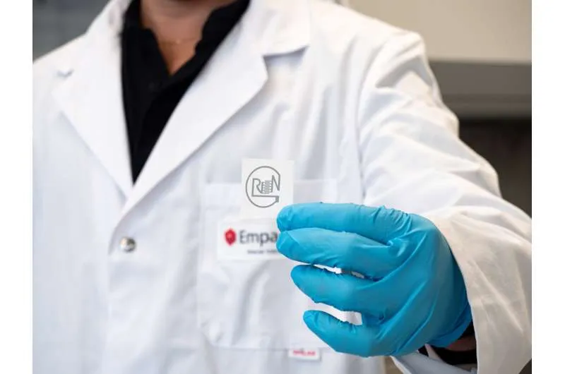 Биоразлагаемый умный датчик: зеленые технологии для контроля грузов