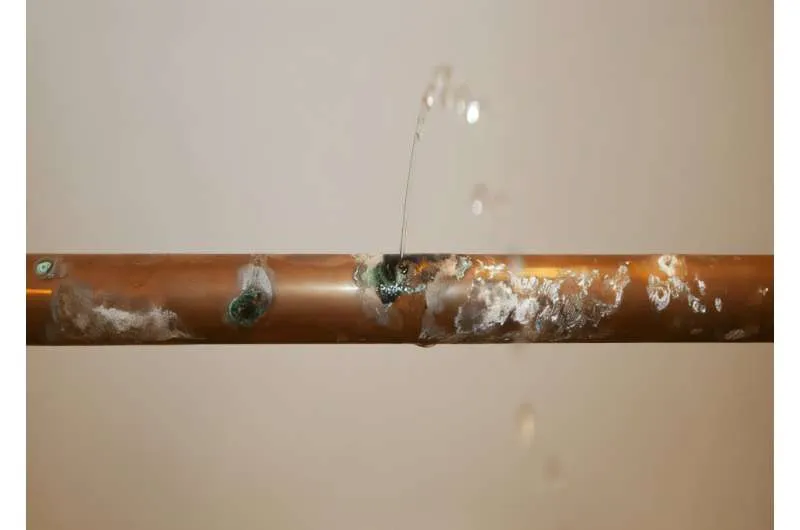 Замена труб ЖКХ: когда это выгодно?