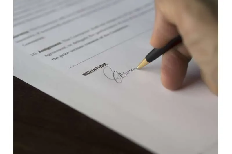 ИИ-инструмент для анализа рисков в договорах