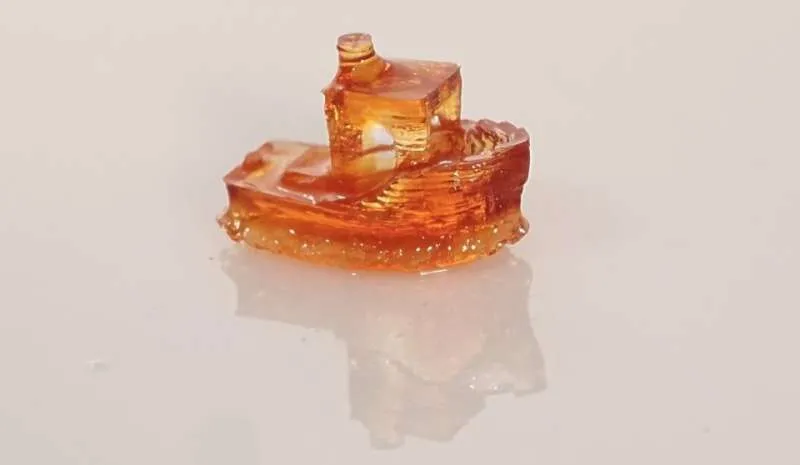 Новый метод 3D-печати стекла без клея и высоких температур