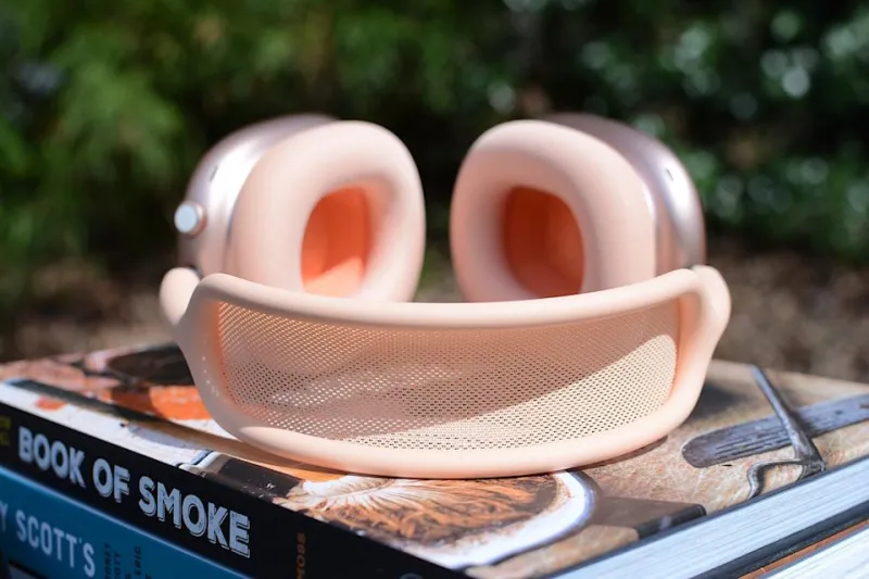 Apple AirPods Max 2 и умный чехол