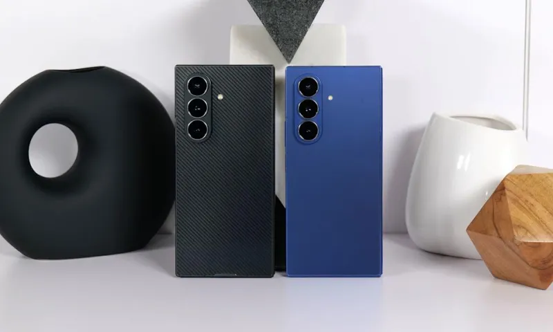 Обзор Samsung Galaxy Z TriFold: 10-дюймовый планшет в вашем кармане