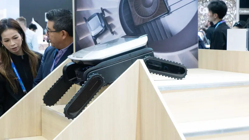 Робот-пылесос Dreame Cyber X: инновации в уборке лестниц