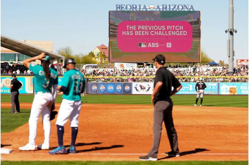 Robot umpires are coming to MLB. Here's how they work