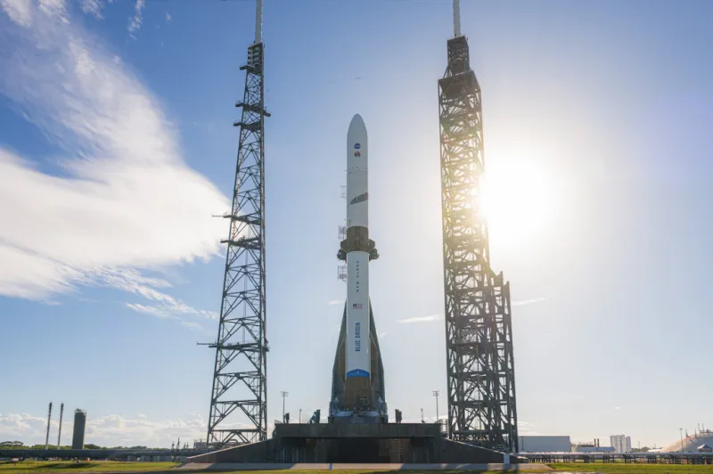 Старт New Glenn отложен из-за солнечной активности