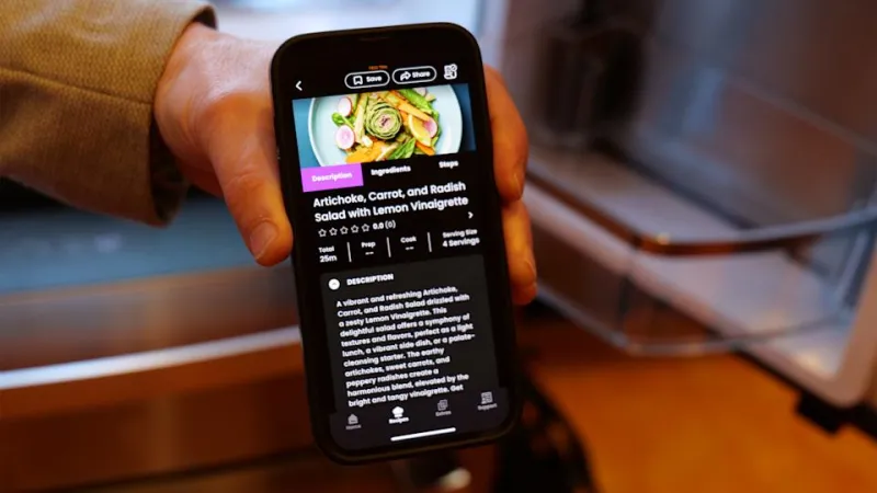 Наконец-то экран холодильника разумного размера!