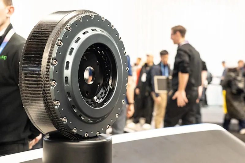 Электрический родстер Longbow Motors Speedster