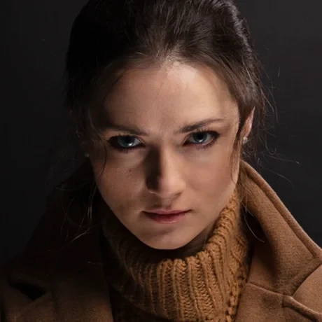 Она Сердится AppStore | iPhone, iPad | Mobile | Online