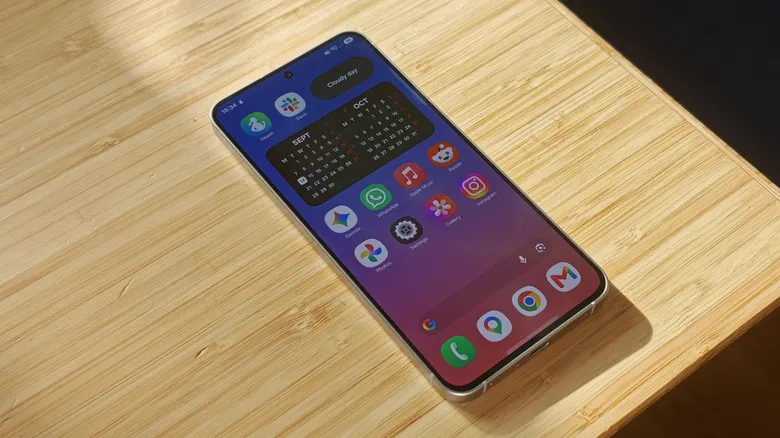Обзор Samsung Galaxy S26 FE: минимальные изменения и рост цены